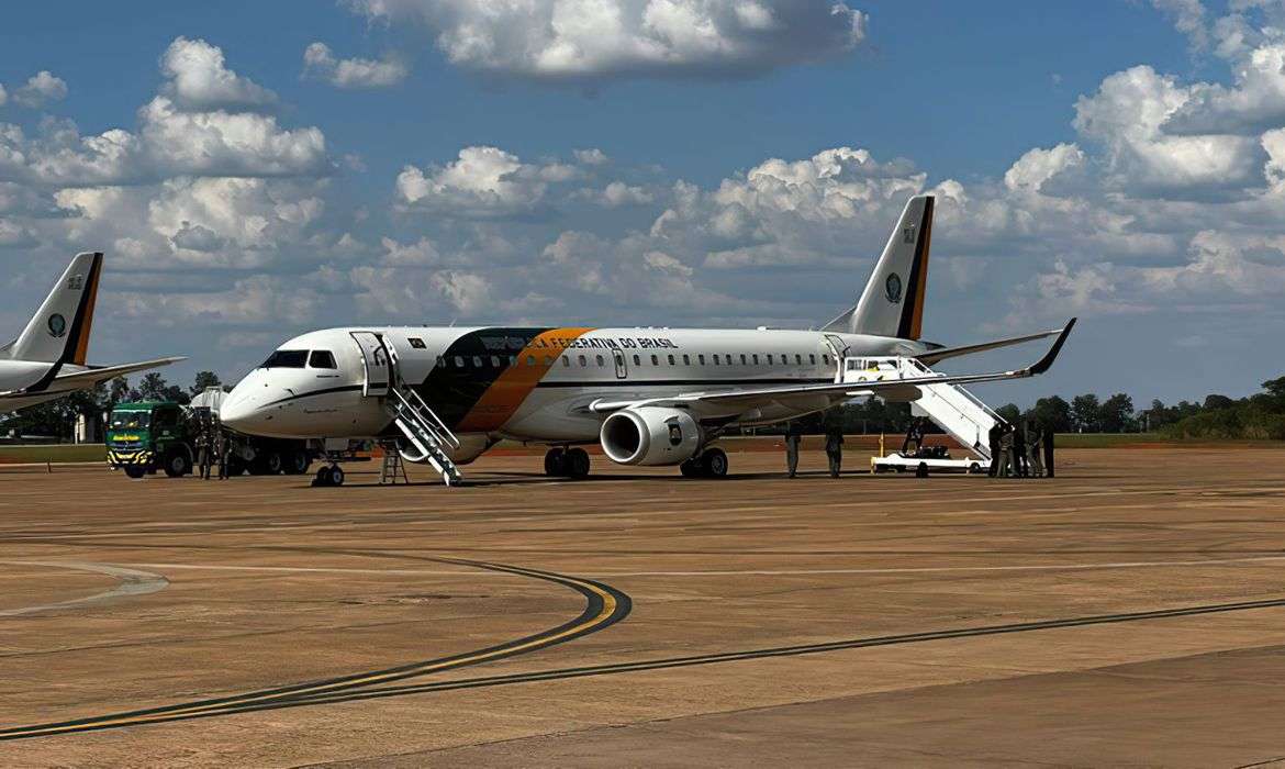Governo manda avião presidencial para buscar brasileiros em Gaza