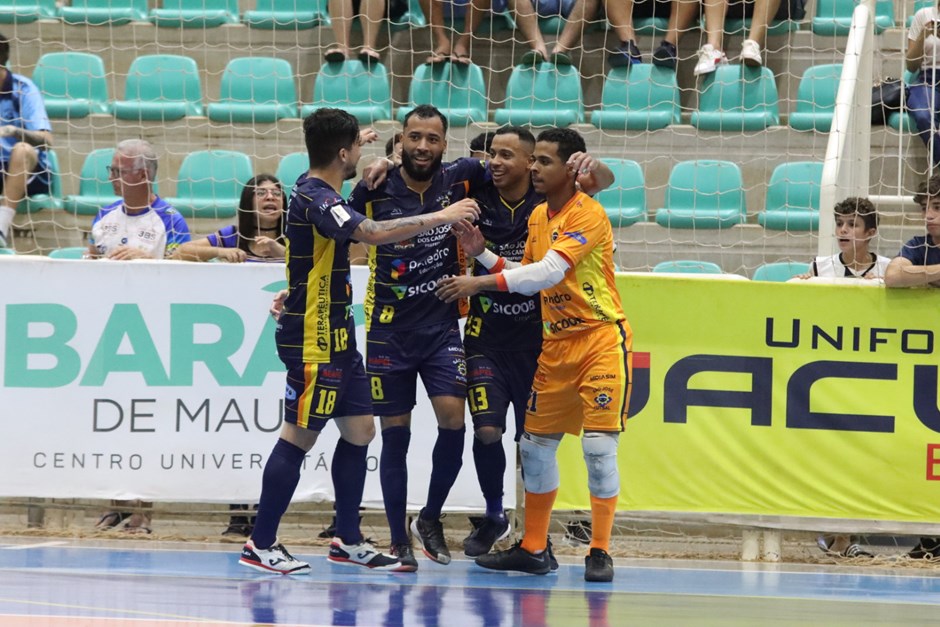 São José e Taubaté disputam a final da Liga Paulista de Futsal