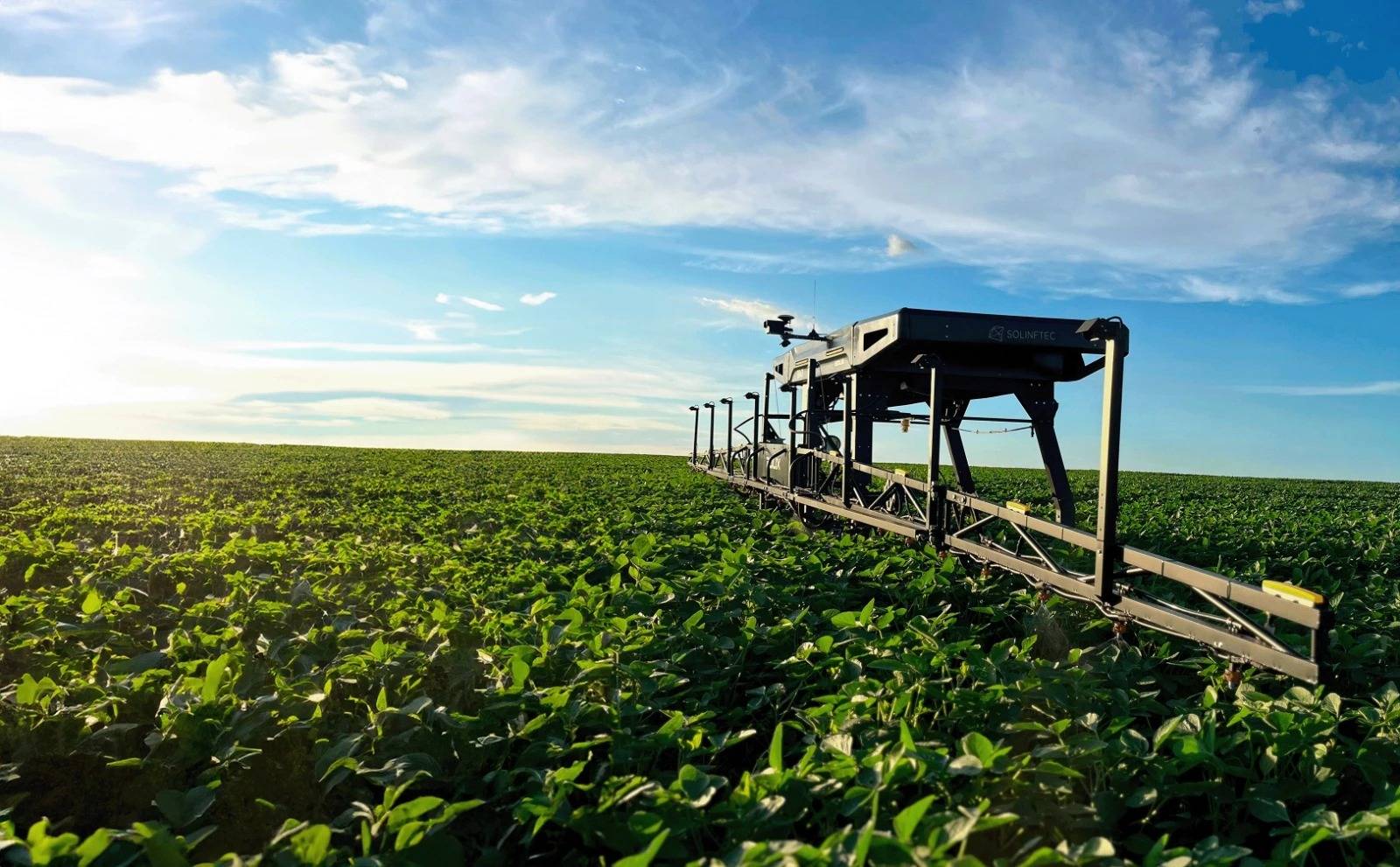 Akaer expande inovação para o agronegócio com robôs agrícolas Solix