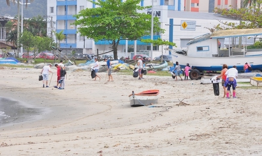 Caraguatatuba promove limpeza de praia e manguezal nos dias 20 e 21 de setembro