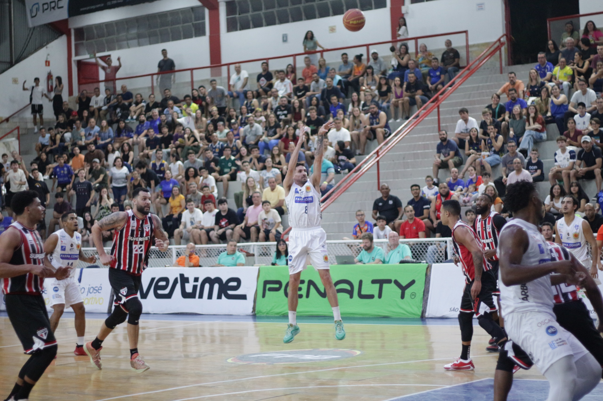 Farma Conde São José Basketball enfrenta São Paulo na semifinal do paulista