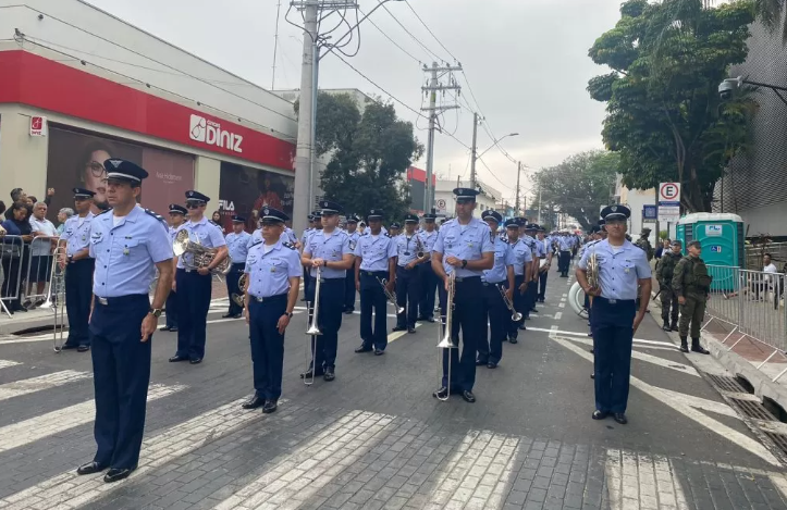 Desfile da Independência atraí mais de 7 mil pessoas em São José dos Campos