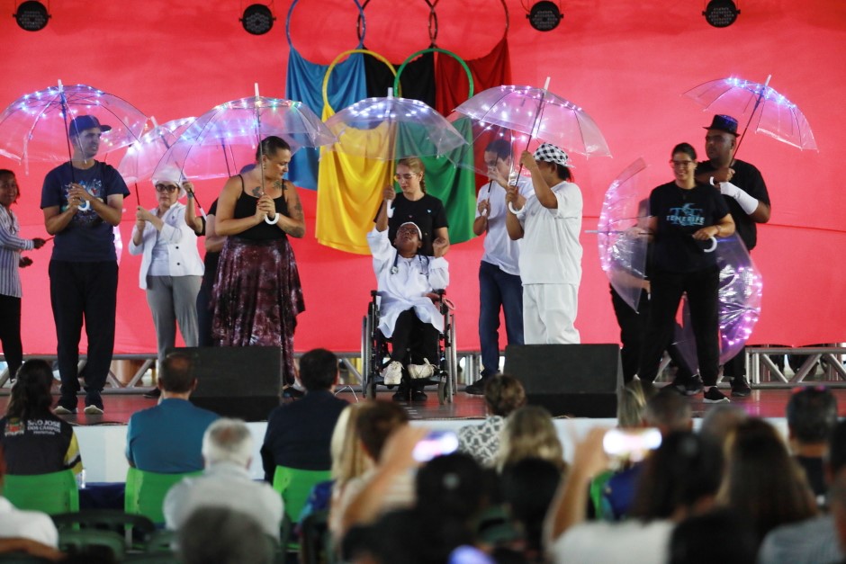 Abertura da Olimpíada Recreativa Especial emociona público no Centro da Juventude