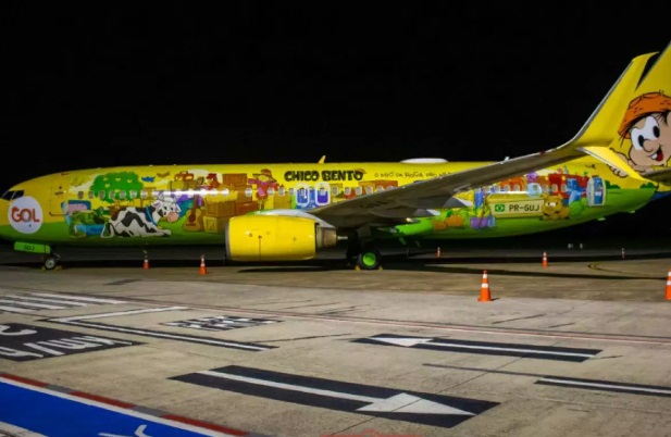 SJK Airport celebra início do Natal com chegada especial de avião decorado