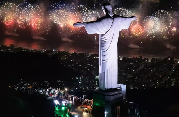 Réveillon 2025 no Rio terá shows de Ivete, Caetano e Viradouro; Copacabana espera 2 milhões de pessoas