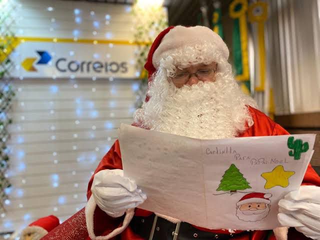 Campanha Papai Noel dos Correios de 2024 atende 100% das cartinhas e bate recorde